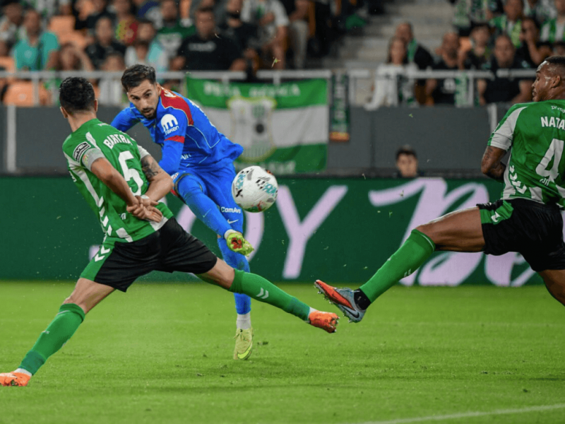 มัลโม่ สุดคม! บุกอัด เบติส 2-0 พร้อมแฟนบอลเฮผ่าน 1xBET รับทรัพย์เต็มๆ